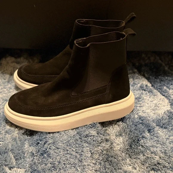 Nurture Rebalance Black SuedeHigh-Top Sneakers display picture 3